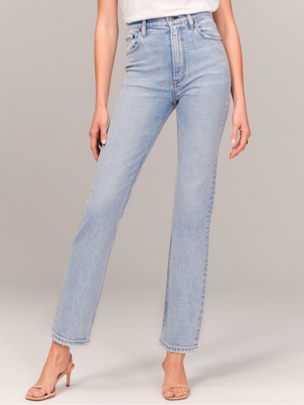 Abercrombie & Fitch High-Rise Straight Jeans - Light Blue Denim